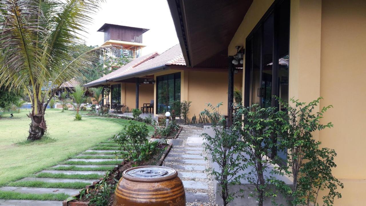 Raintree Bangsak Villa Khao Lak Eksteriør billede